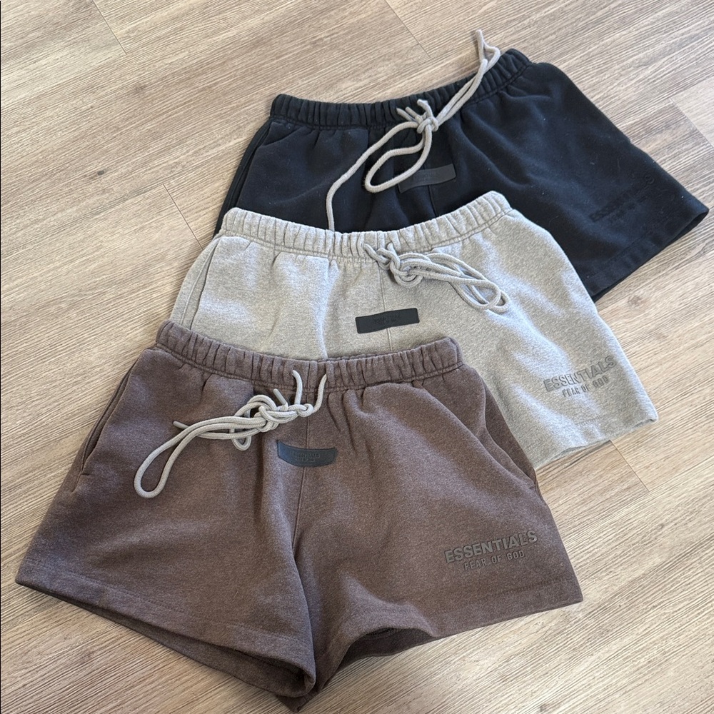 Essentials Authentic 
Shorts Black Gray Oat 3. Pair